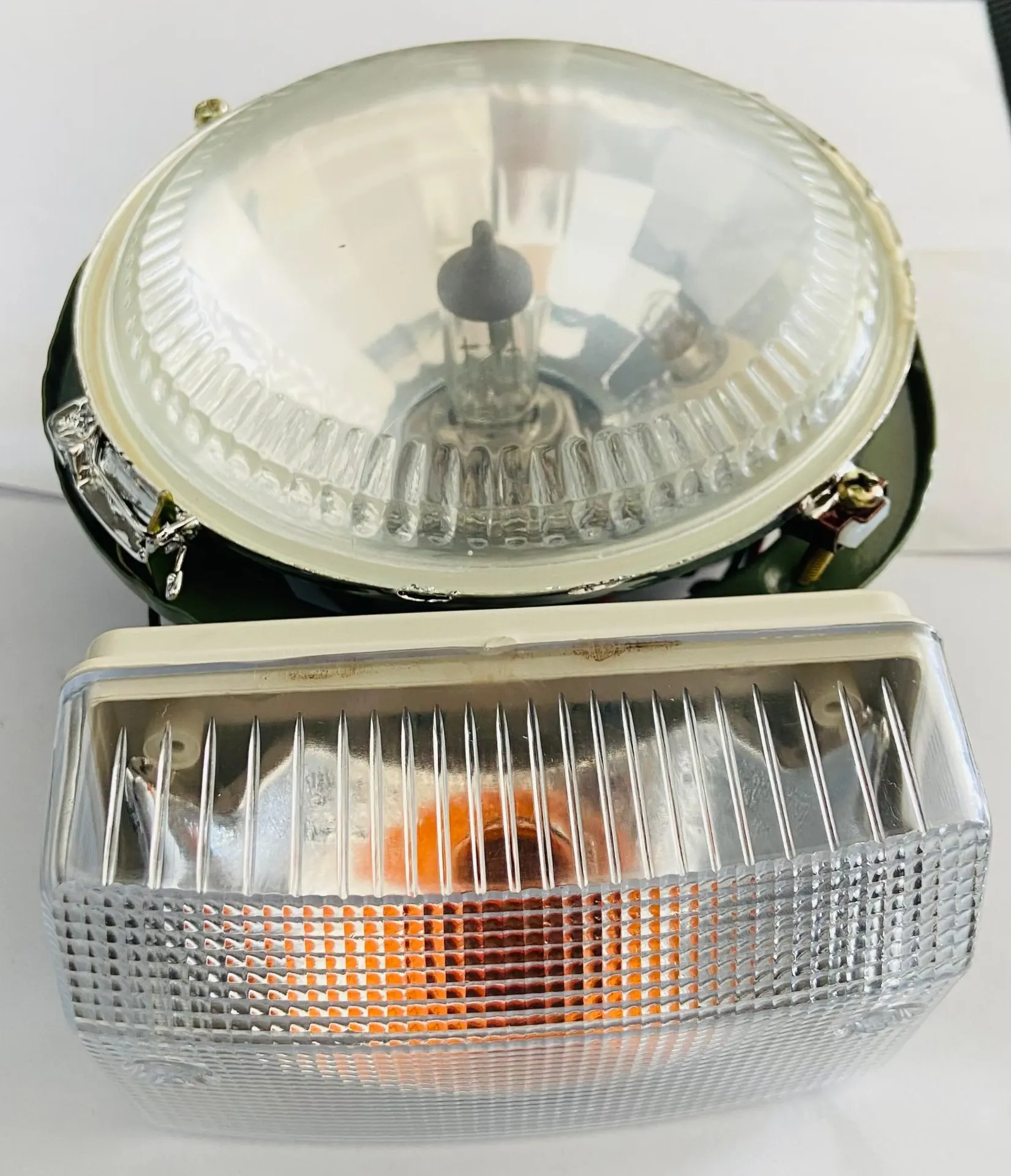 [2XV76300409AA] Head lamp With Indiator Bsi Dsl LH